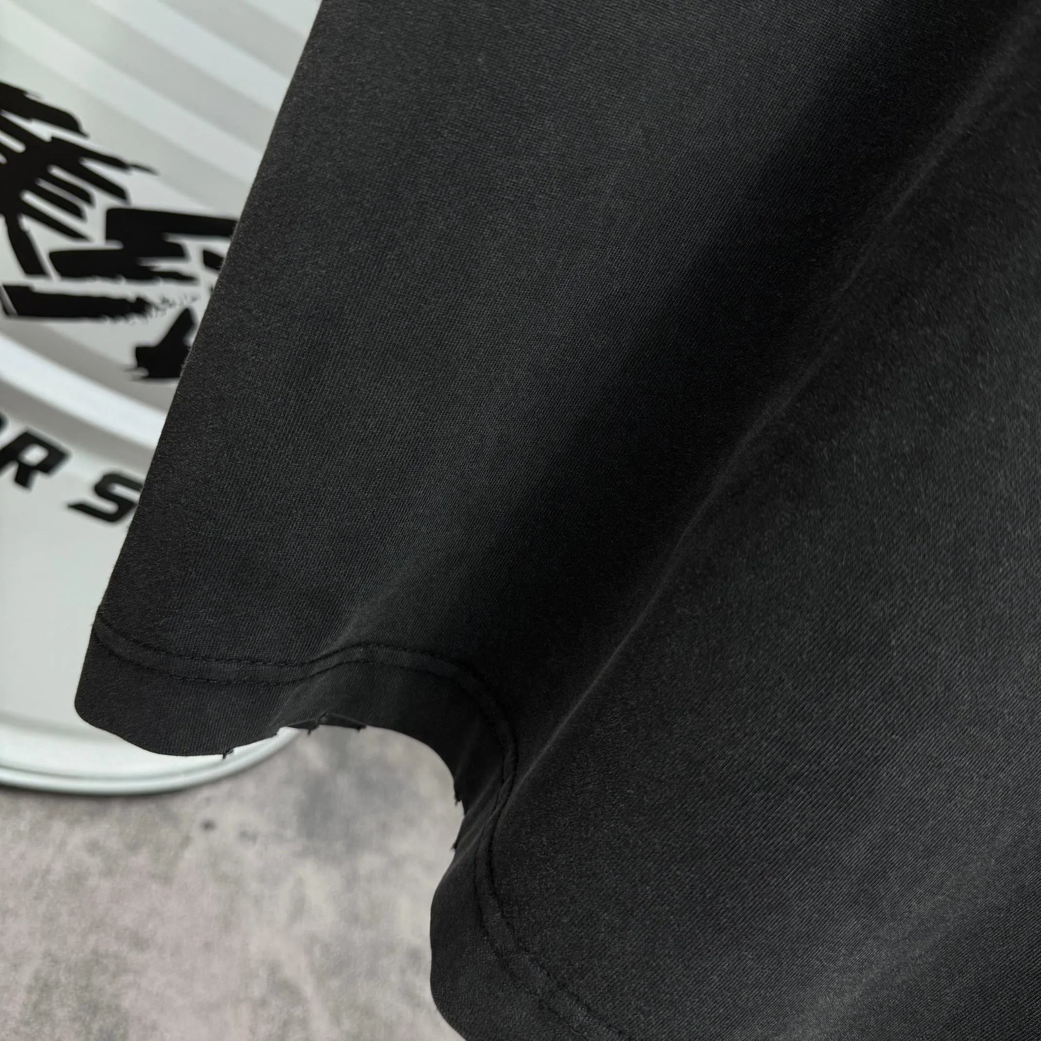 P160 Ston* islan* 石*岛 2025 autumn and winter new style, washed and worn 320g round neck short-sleeved tee, loose version for men and women, color: washed black, washed white, washed gray, washed brown gray Size: S M L XL XXL Size: S (90-130 catties) M (120-150 catties) L (140-165 catties) (160-180 catties) XXL (180-210 catties)